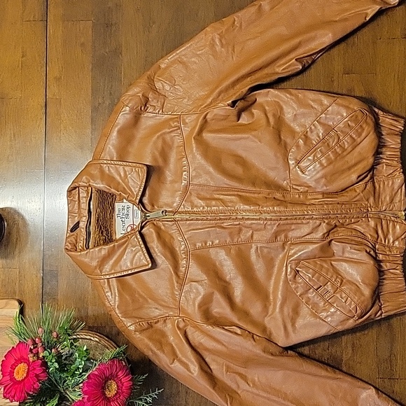 *VINTAGE* 1970s Genuine Leather Bomber Jacket •The Leather Shop by Sears - Picture 7 of 11